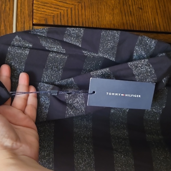 Tommy Hilfiger long sleeve stripped black and metallic midi dress. Women's Sz 16 - Picture 3 of 10